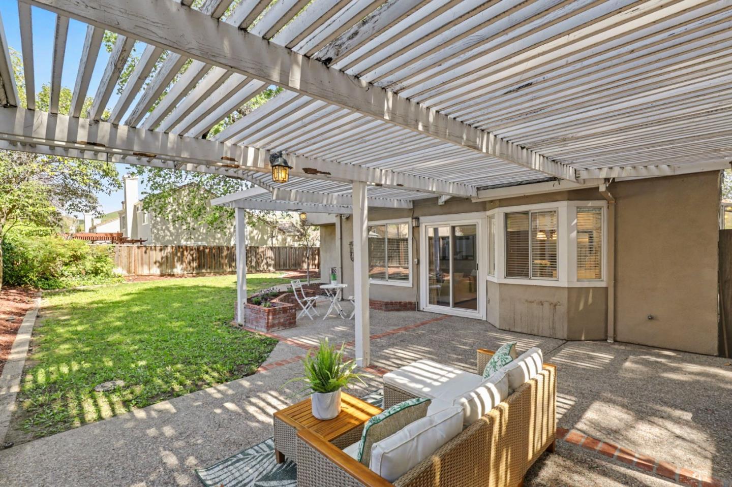 Detail Gallery Image 26 of 38 For 7307 Urshan Way, San Jose,  CA 95138 - 4 Beds | 2 Baths