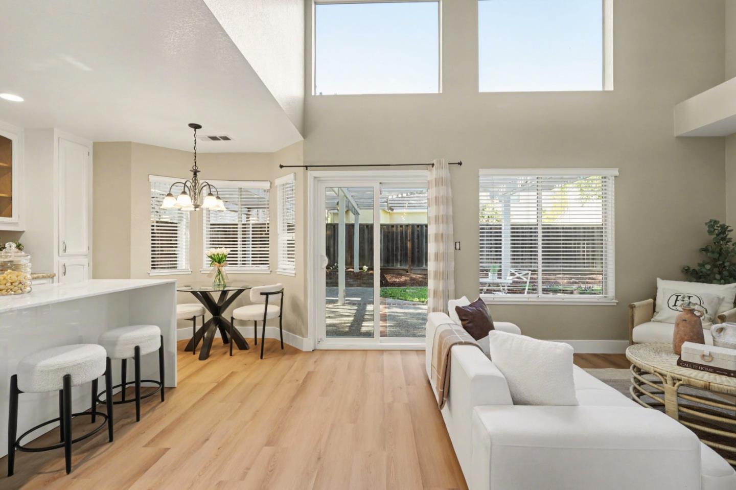 Detail Gallery Image 8 of 38 For 7307 Urshan Way, San Jose,  CA 95138 - 4 Beds | 2 Baths