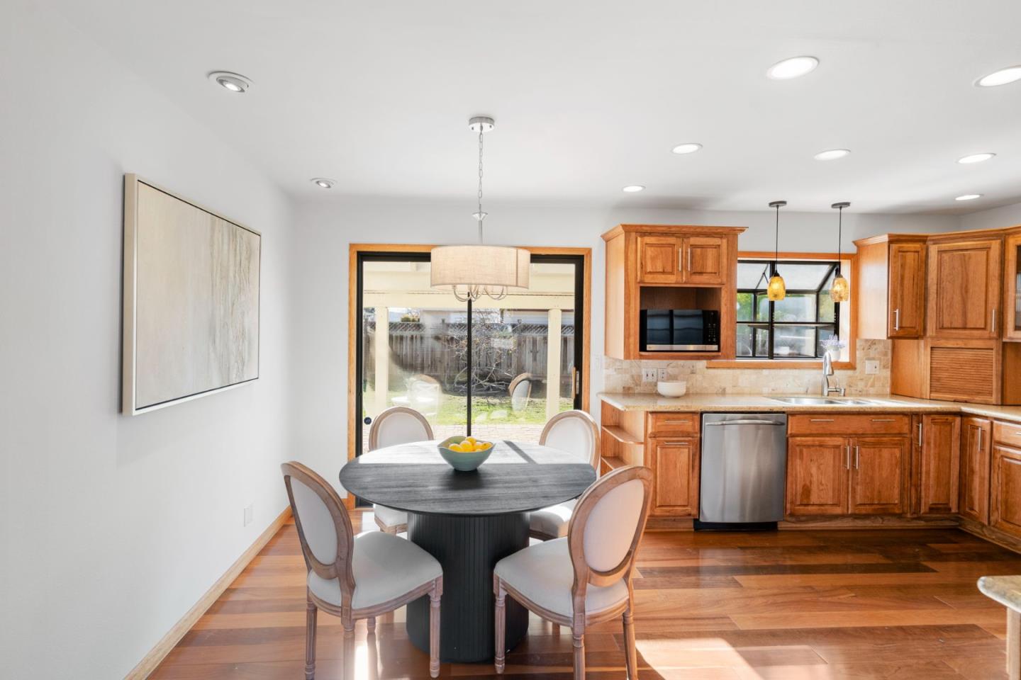 Detail Gallery Image 10 of 31 For 6252 Bennington Dr, Newark,  CA 94560 - 4 Beds | 2 Baths