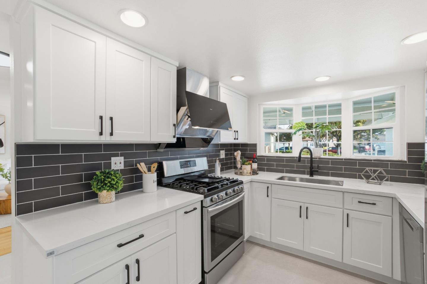 Detail Gallery Image 8 of 66 For 4513 Birchwood Ct, Union City,  CA 94587 - 3 Beds | 2 Baths