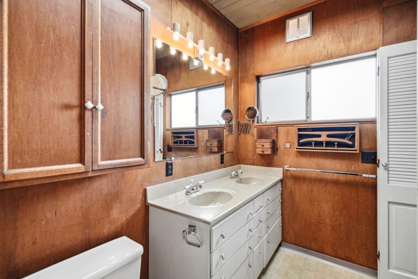 Detail Gallery Image 36 of 55 For 770 Menker Ave, San Jose,  CA 95128 - 4 Beds | 3 Baths