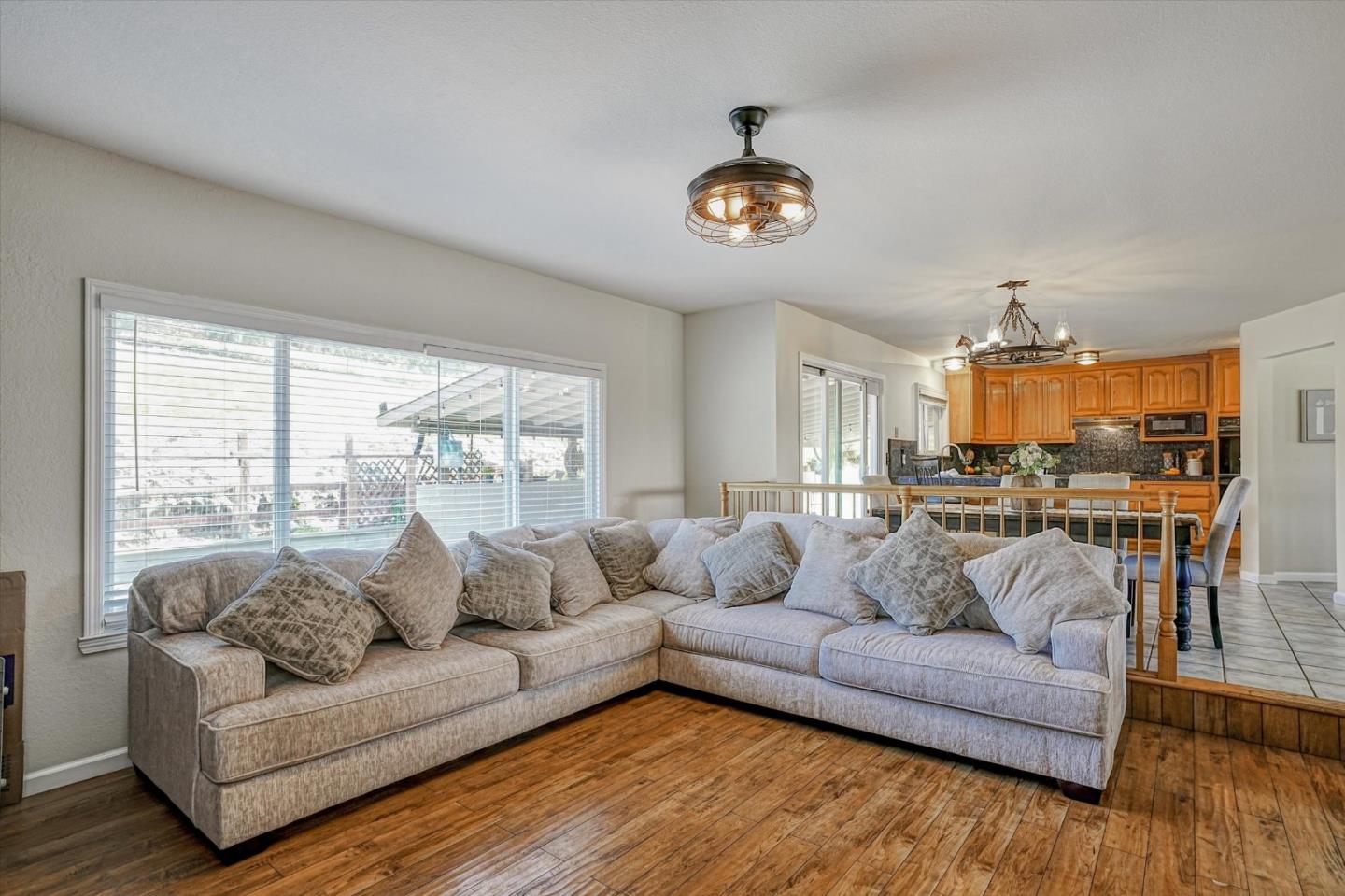 Detail Gallery Image 21 of 56 For 20006 Audrey Ln, Salinas,  CA 93907 - 3 Beds | 2/1 Baths