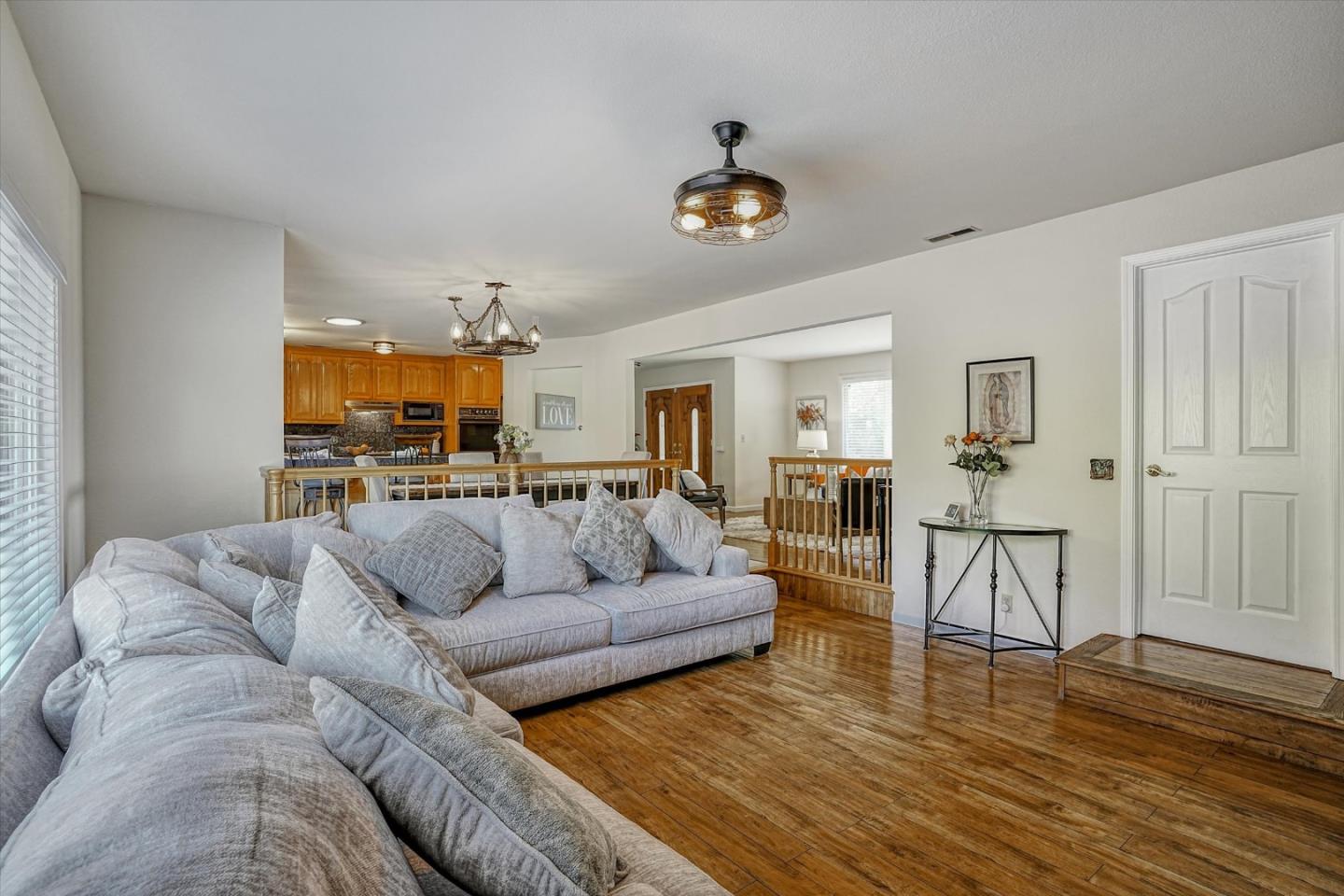 Detail Gallery Image 22 of 56 For 20006 Audrey Ln, Salinas,  CA 93907 - 3 Beds | 2/1 Baths