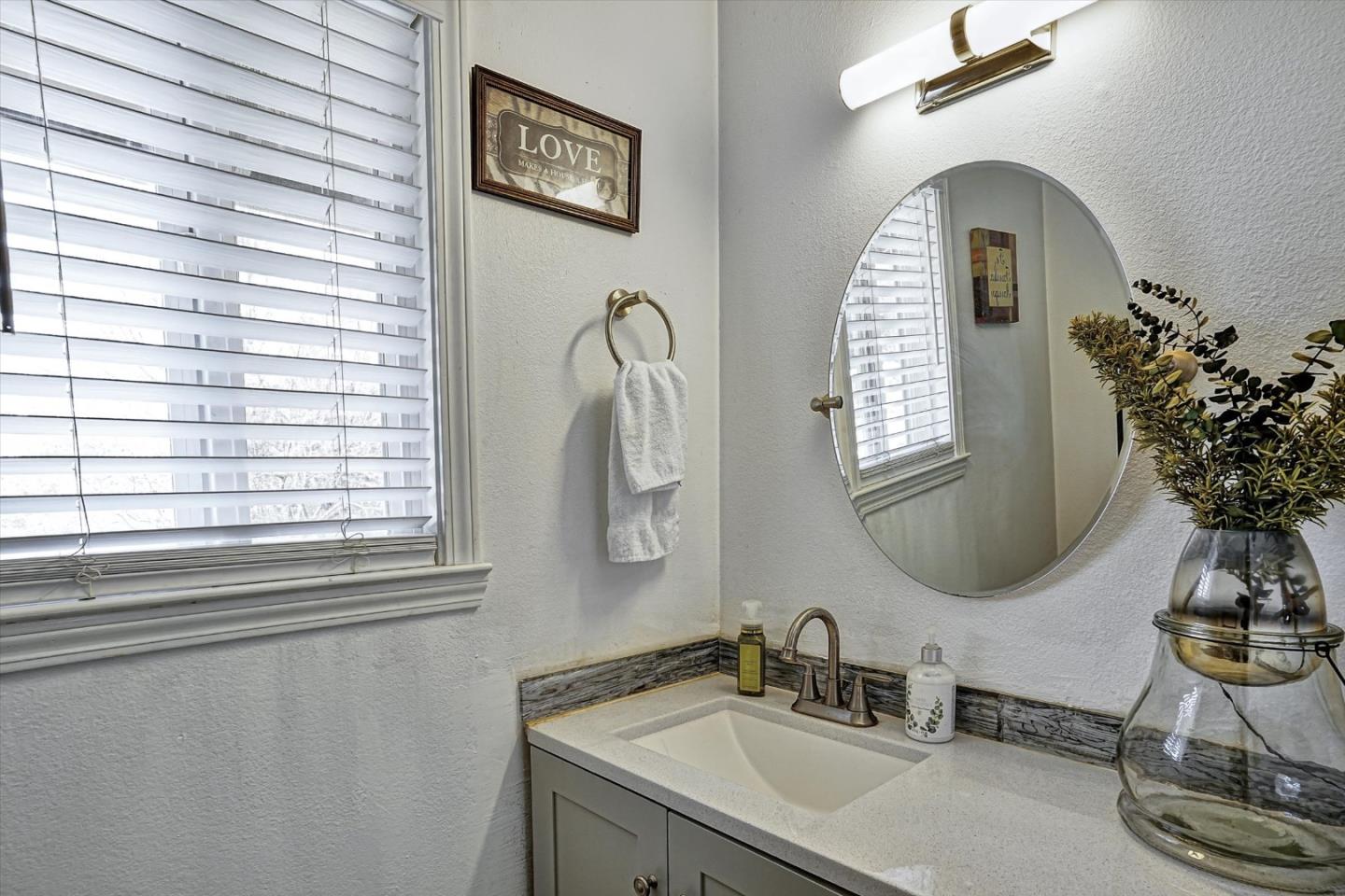 Detail Gallery Image 25 of 56 For 20006 Audrey Ln, Salinas,  CA 93907 - 3 Beds | 2/1 Baths