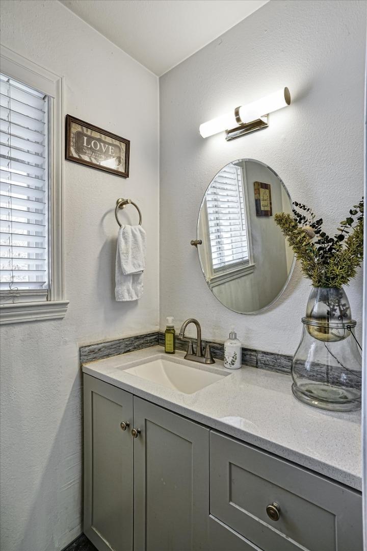 Detail Gallery Image 26 of 56 For 20006 Audrey Ln, Salinas,  CA 93907 - 3 Beds | 2/1 Baths