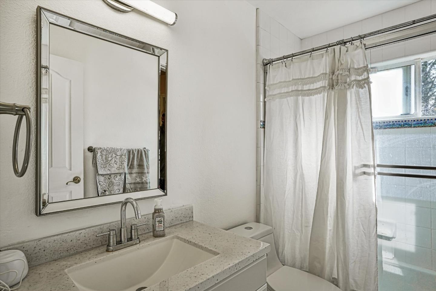 Detail Gallery Image 29 of 56 For 20006 Audrey Ln, Salinas,  CA 93907 - 3 Beds | 2/1 Baths