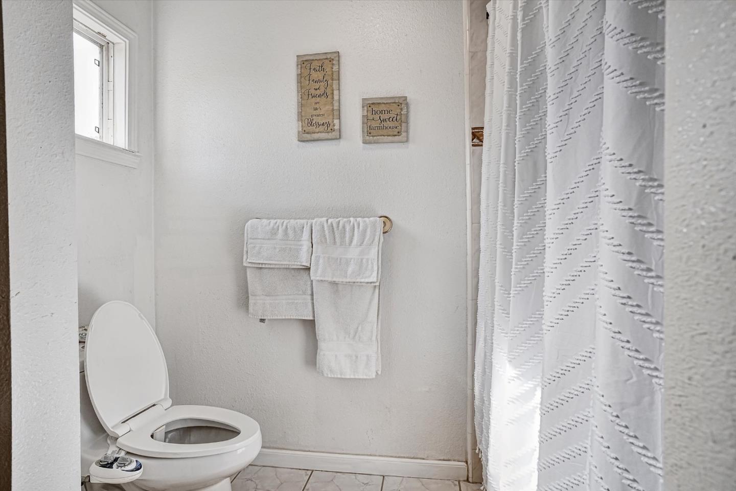 Detail Gallery Image 45 of 56 For 20006 Audrey Ln, Salinas,  CA 93907 - 3 Beds | 2/1 Baths