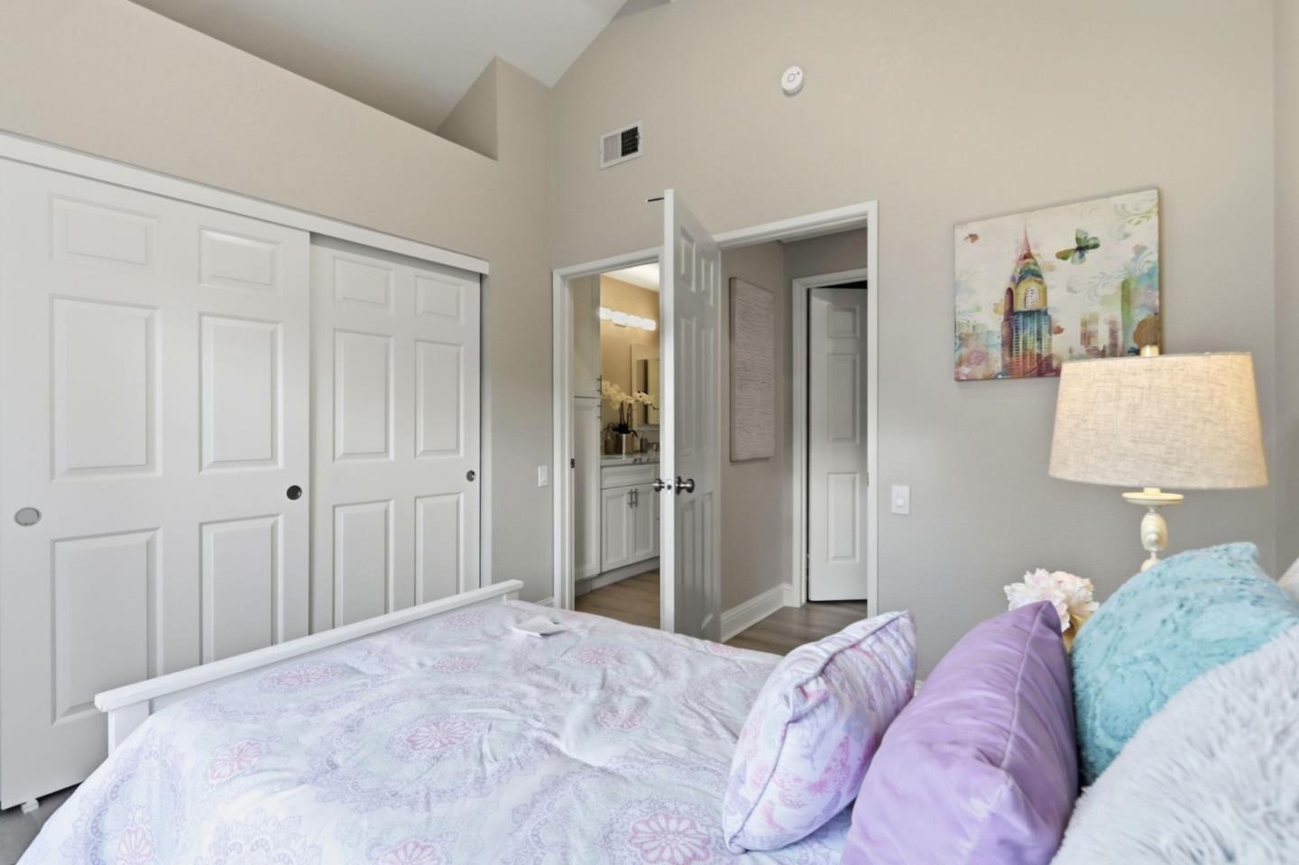 Detail Gallery Image 20 of 29 For 2570 Yerba Bank Ct, San Jose,  CA 95121 - 3 Beds | 2 Baths