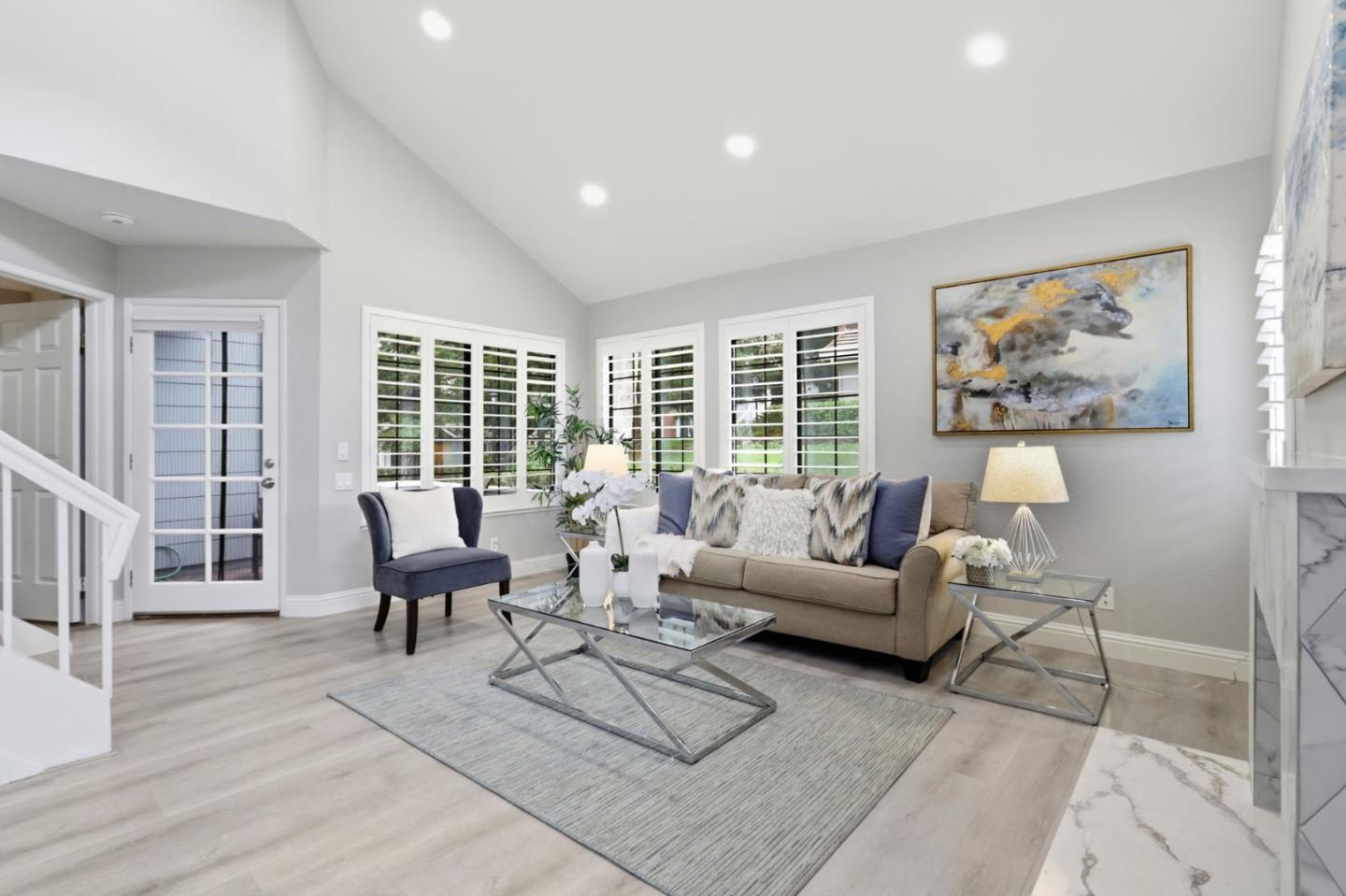 Detail Gallery Image 4 of 29 For 2570 Yerba Bank Ct, San Jose,  CA 95121 - 3 Beds | 2 Baths