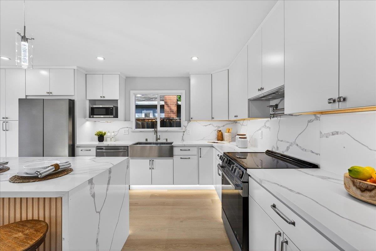 Detail Gallery Image 22 of 78 For 5993 Indian Ave, San Jose,  CA 95123 - 4 Beds | 2 Baths