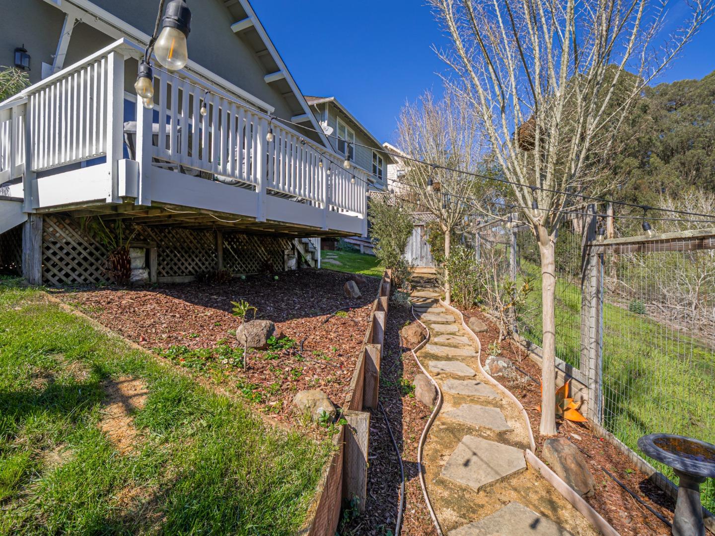 Detail Gallery Image 65 of 80 For 230 Rosemarie Ct, Aptos,  CA 95003 - 3 Beds | 2/1 Baths