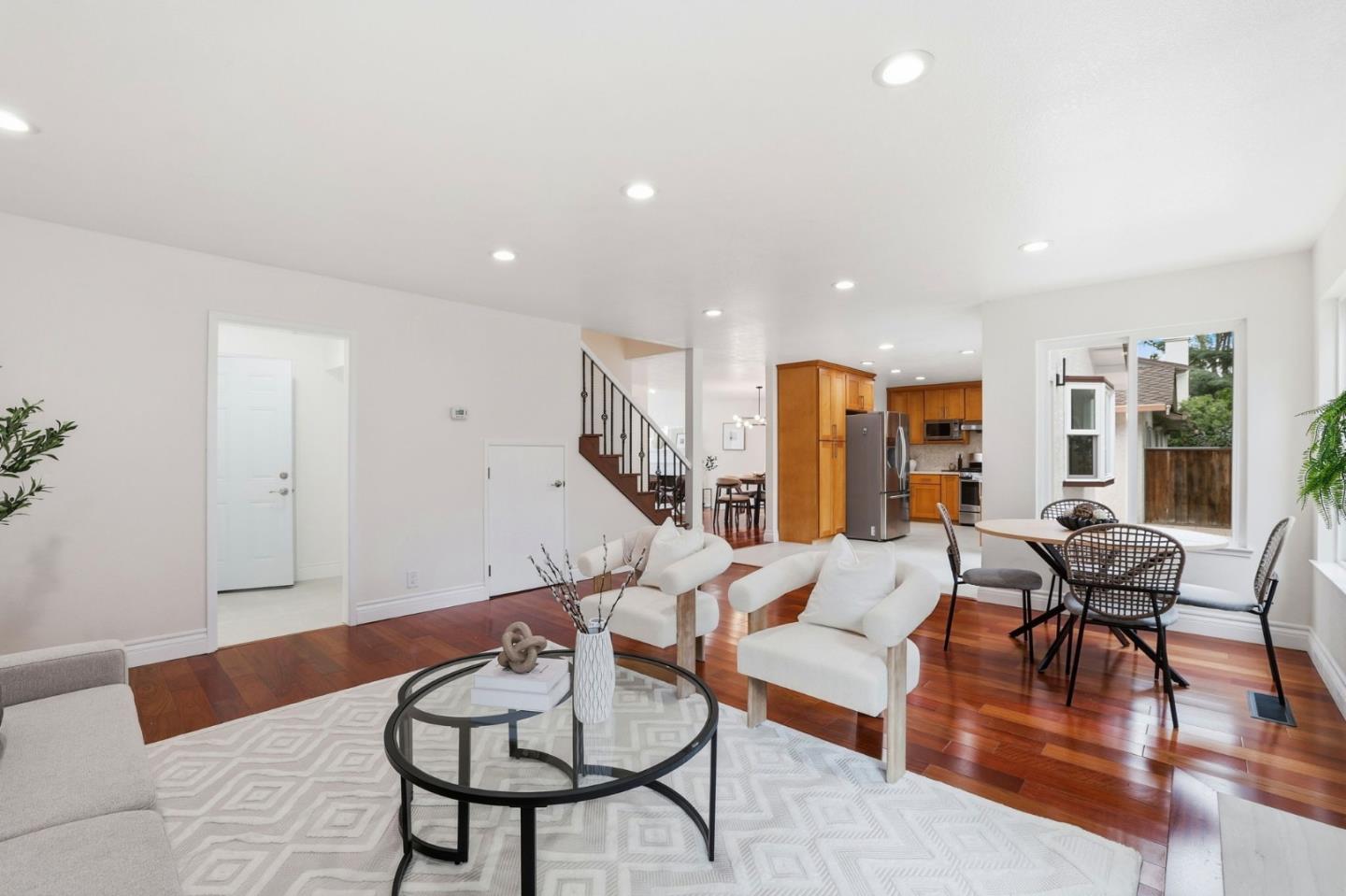 Detail Gallery Image 11 of 54 For 4826 Rio Vista Ave, San Jose,  CA 95129 - 3 Beds | 2/1 Baths