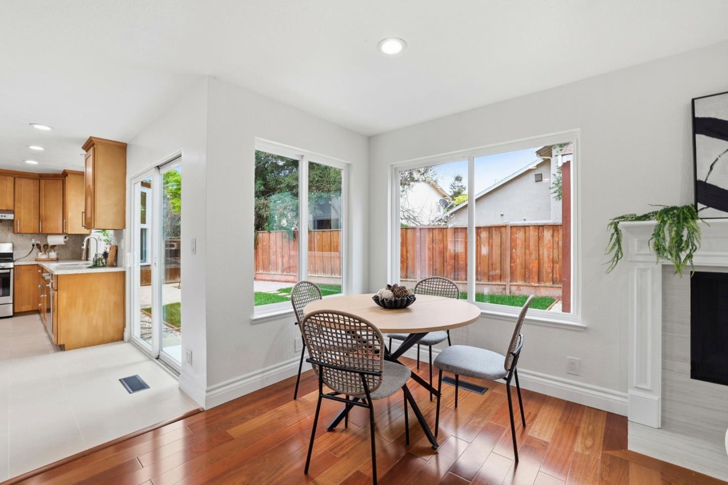 Detail Gallery Image 22 of 54 For 4826 Rio Vista Ave, San Jose,  CA 95129 - 3 Beds | 2/1 Baths