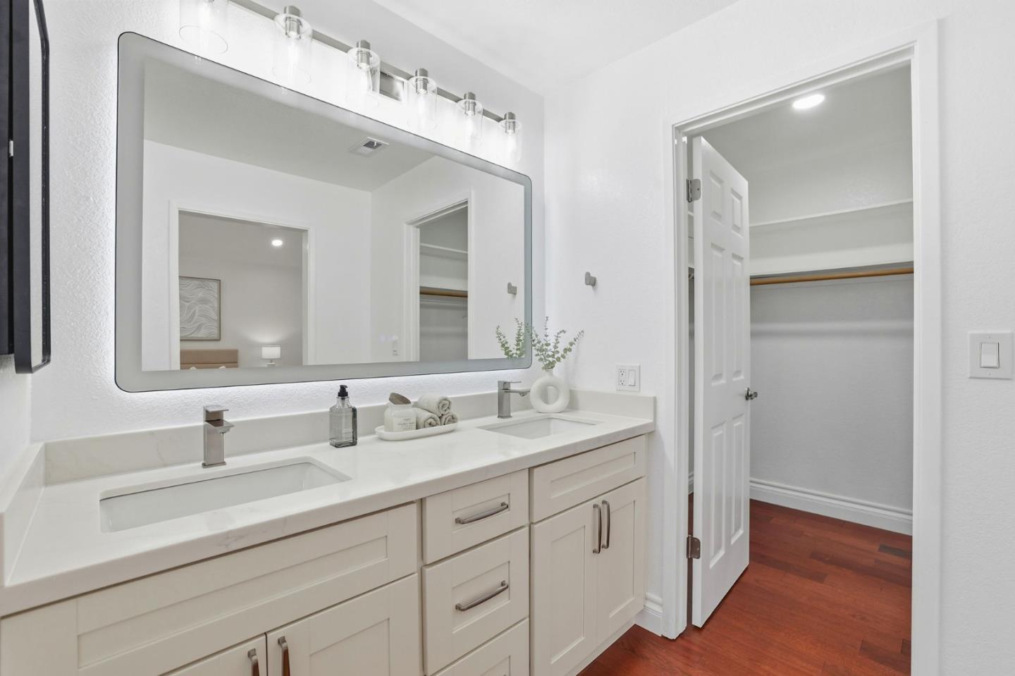 Detail Gallery Image 38 of 54 For 4826 Rio Vista Ave, San Jose,  CA 95129 - 3 Beds | 2/1 Baths