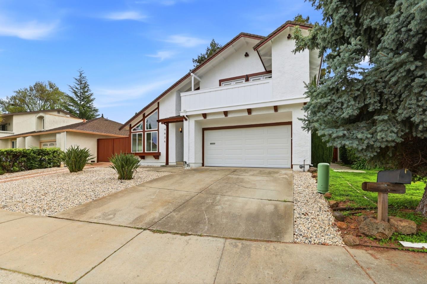 Detail Gallery Image 4 of 54 For 4826 Rio Vista Ave, San Jose,  CA 95129 - 3 Beds | 2/1 Baths