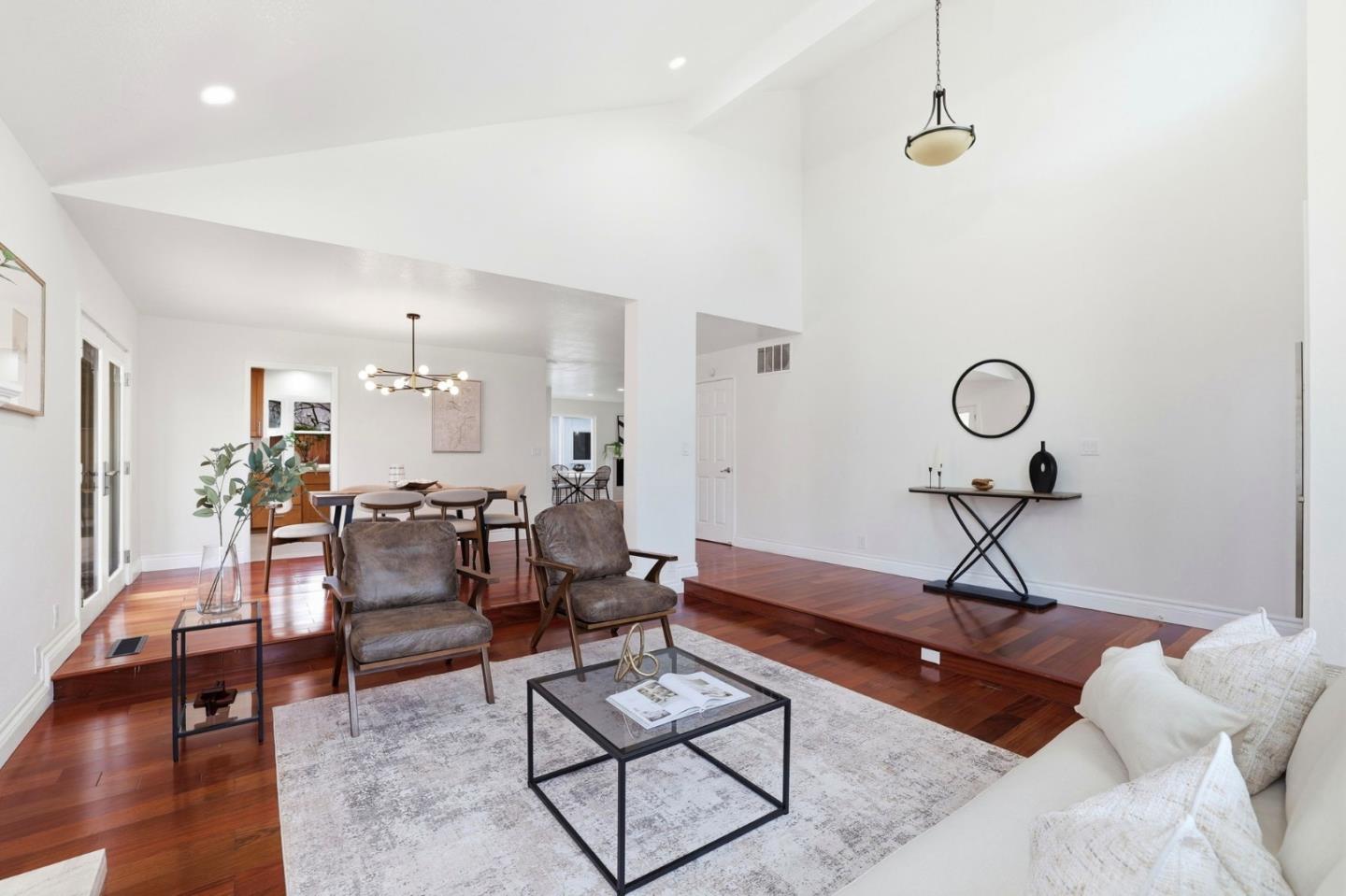 Detail Gallery Image 9 of 54 For 4826 Rio Vista Ave, San Jose,  CA 95129 - 3 Beds | 2/1 Baths