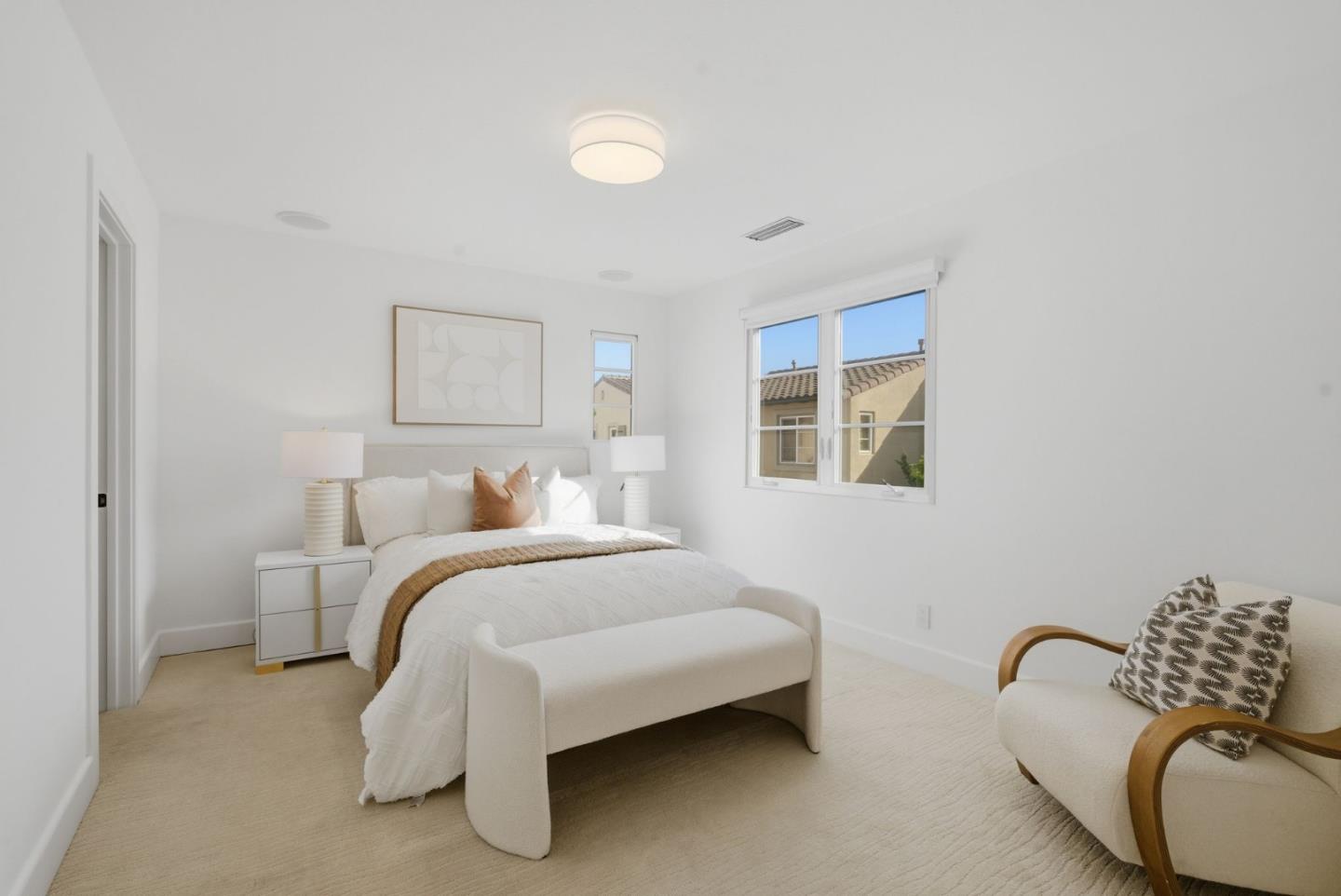 Detail Gallery Image 18 of 35 For 1336 Dahlia Loop, San Jose,  CA 95126 - 3 Beds | 2/1 Baths