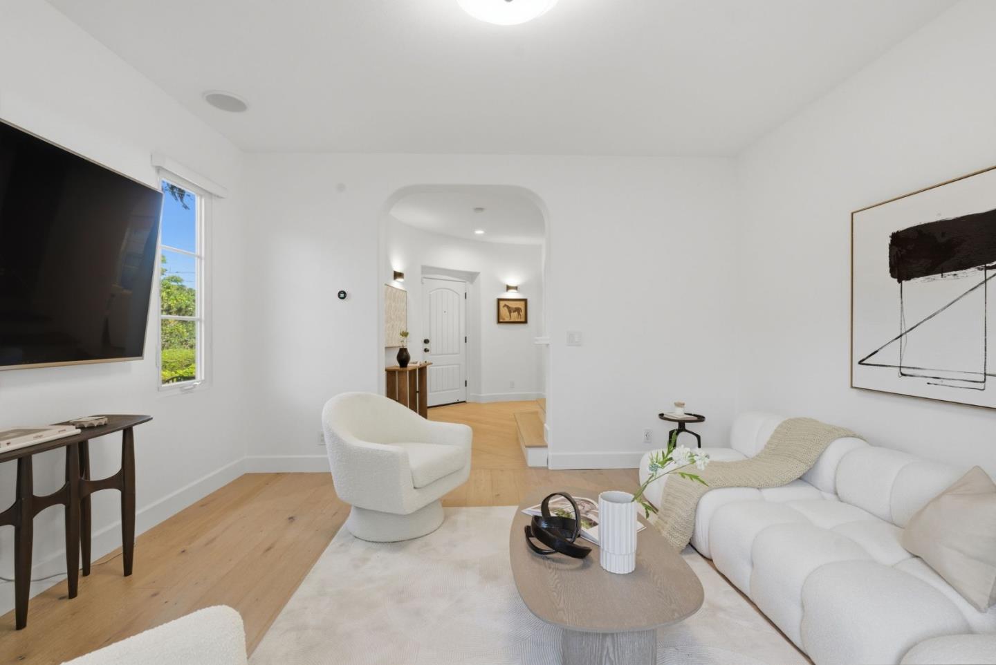 Detail Gallery Image 3 of 35 For 1336 Dahlia Loop, San Jose,  CA 95126 - 3 Beds | 2/1 Baths