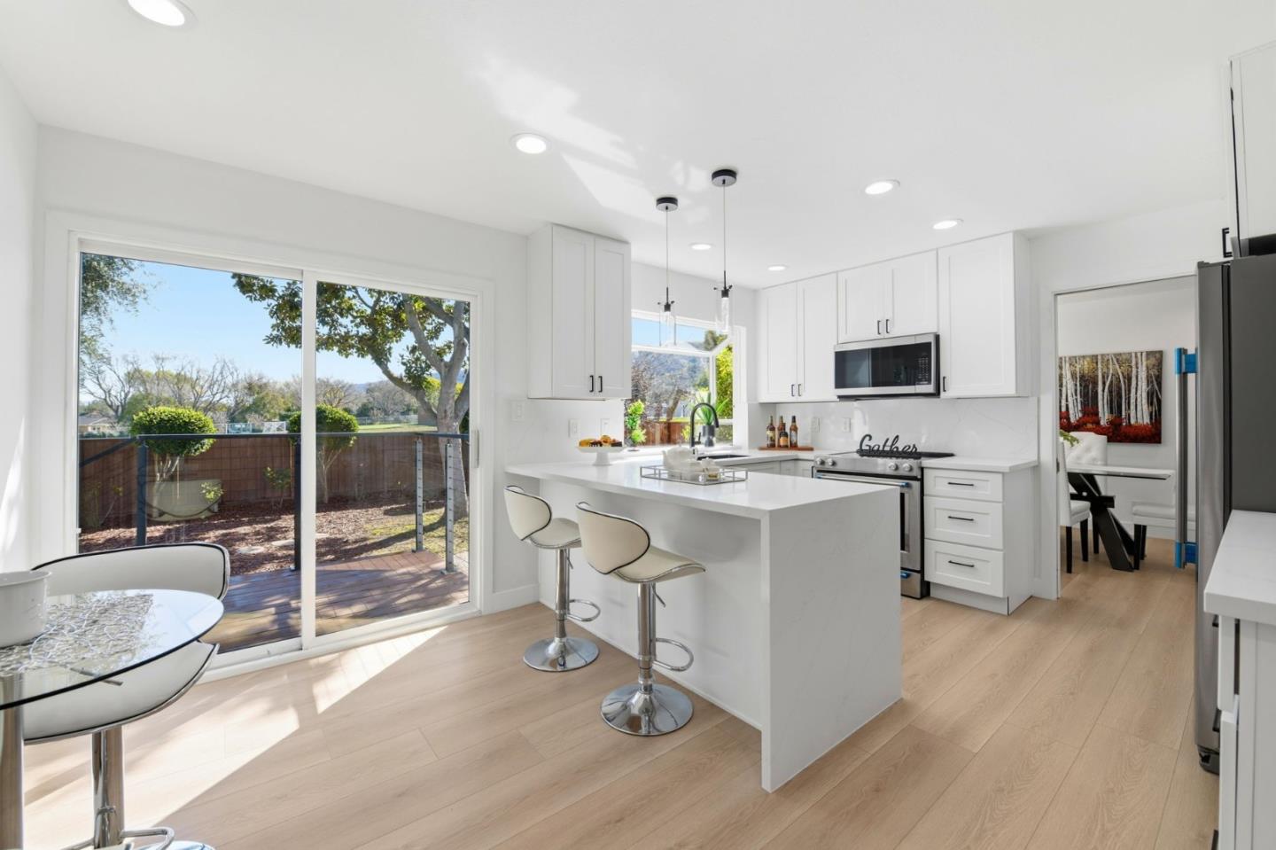 Detail Gallery Image 11 of 38 For 7544 Highland Oaks Dr, Pleasanton,  CA 94588 - 4 Beds | 2/1 Baths