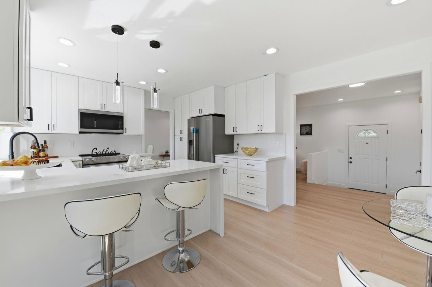 Detail Gallery Image 12 of 38 For 7544 Highland Oaks Dr, Pleasanton,  CA 94588 - 4 Beds | 2/1 Baths