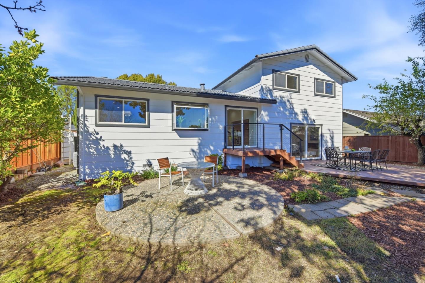 Detail Gallery Image 33 of 38 For 7544 Highland Oaks Dr, Pleasanton,  CA 94588 - 4 Beds | 2/1 Baths