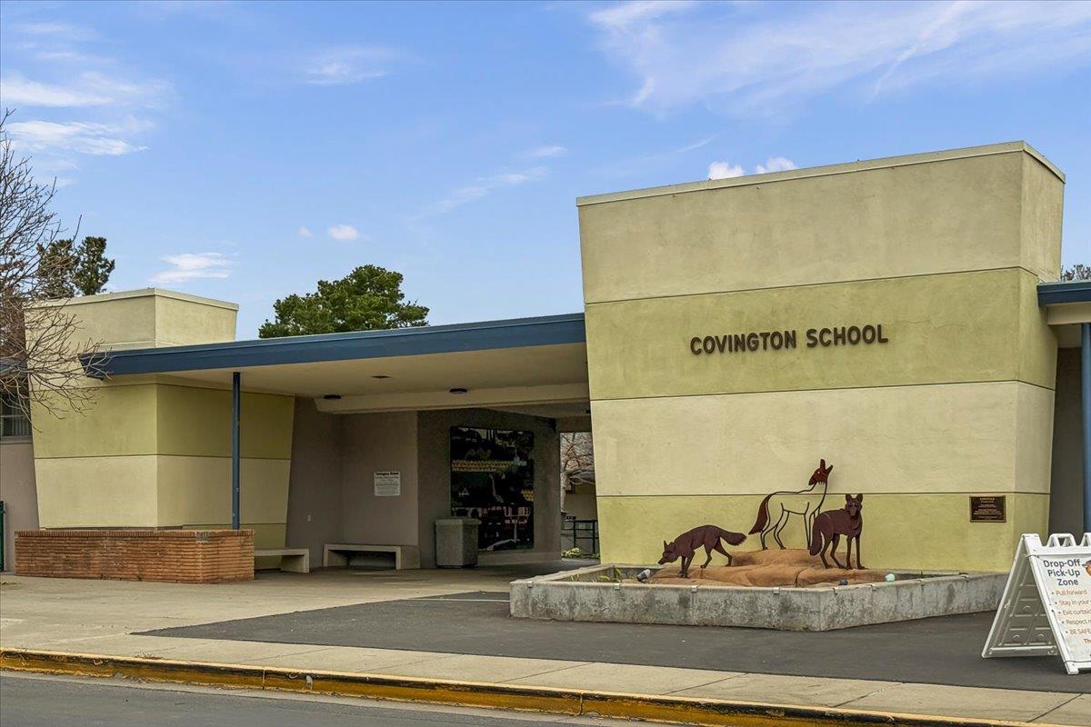 Detail Gallery Image 19 of 22 For 486 Gabilan St, Los Altos,  CA 94022 - 3 Beds | 2/1 Baths