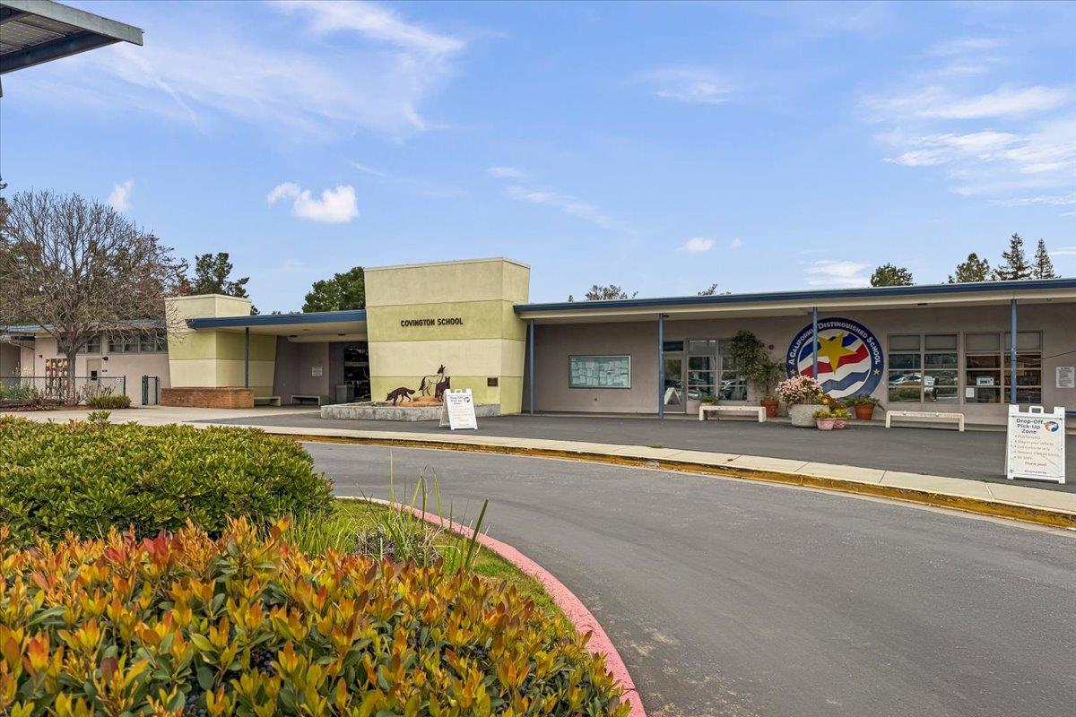 Detail Gallery Image 20 of 22 For 486 Gabilan St, Los Altos,  CA 94022 - 3 Beds | 2/1 Baths