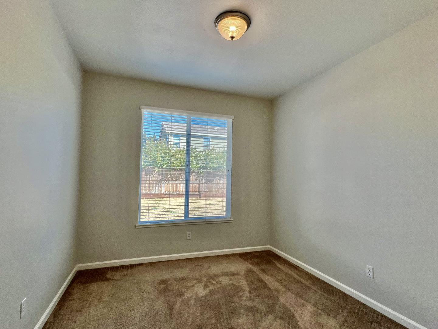 Detail Gallery Image 14 of 33 For 2364 River Rock Dr, Merced,  CA 95340 - 4 Beds | 3 Baths