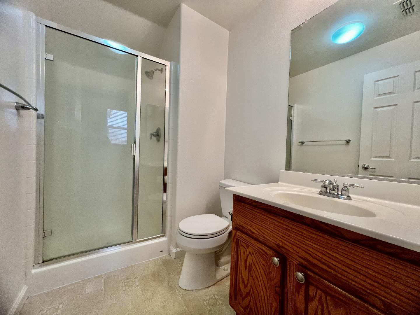 Detail Gallery Image 16 of 33 For 2364 River Rock Dr, Merced,  CA 95340 - 4 Beds | 3 Baths