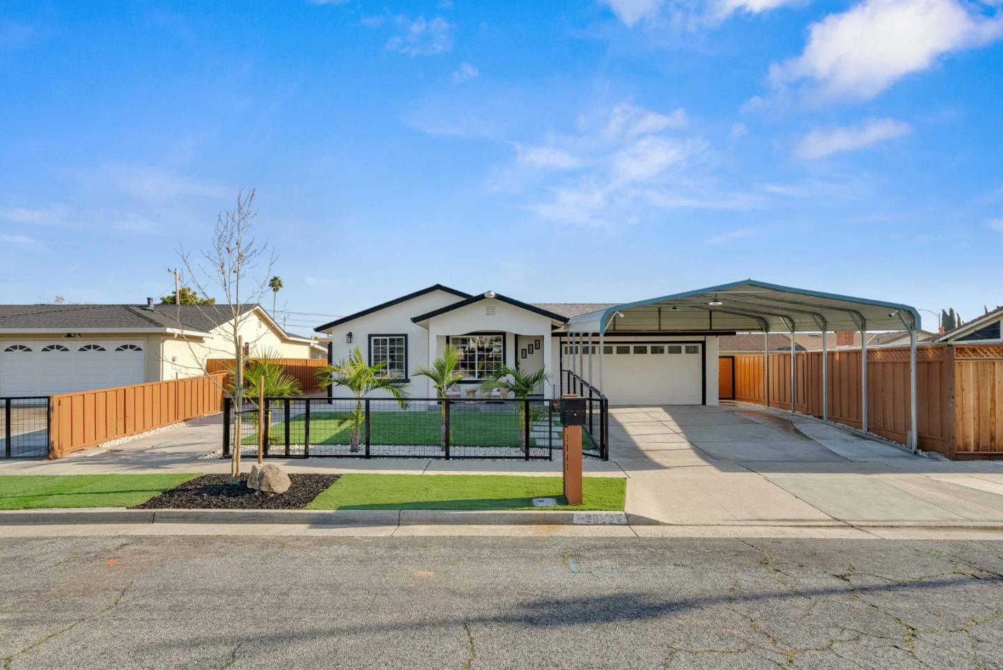 Detail Gallery Image 3 of 50 For 2862 Little Rock Dr, San Jose,  CA 95133 - 4 Beds | 2 Baths