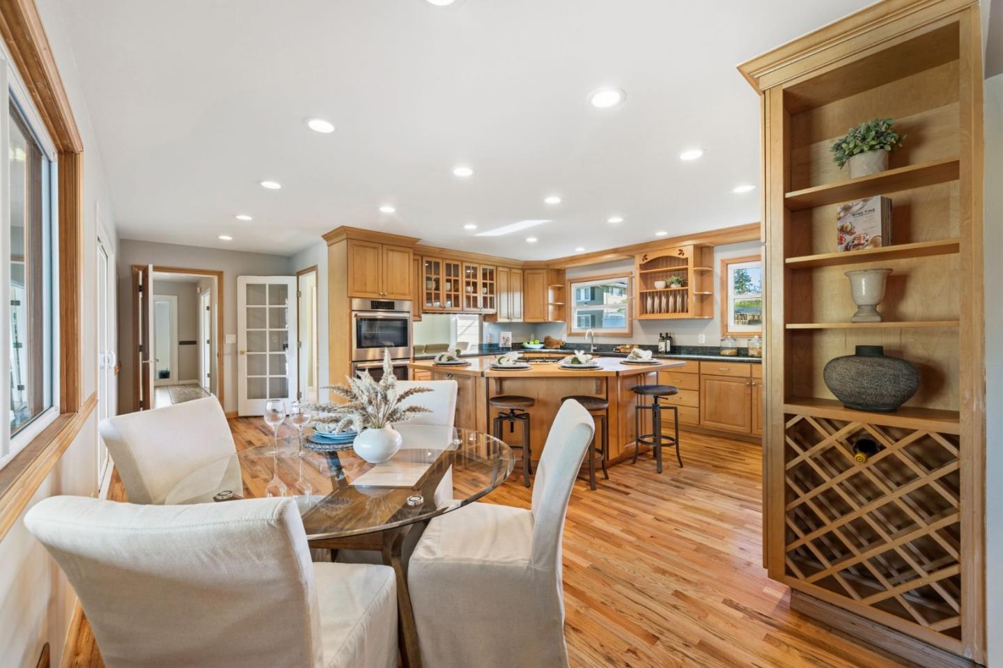 Detail Gallery Image 17 of 42 For 1259 N Central Ave, San Jose,  CA 95128 - 5 Beds | 3 Baths