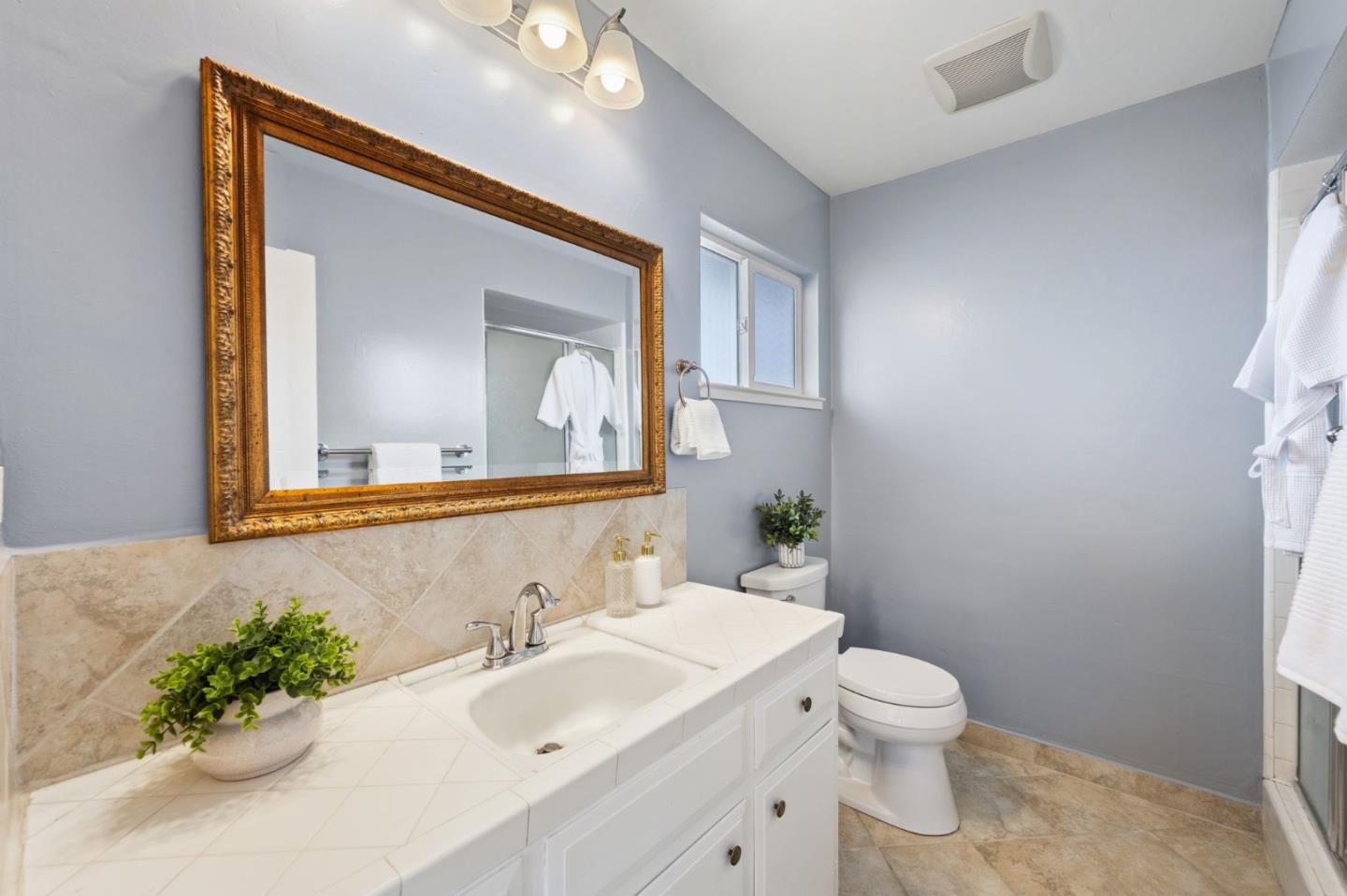 Detail Gallery Image 28 of 42 For 1259 N Central Ave, San Jose,  CA 95128 - 5 Beds | 3 Baths