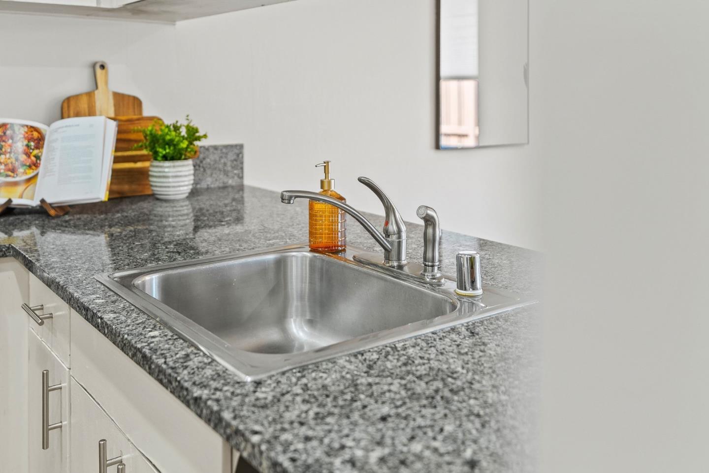 Detail Gallery Image 12 of 32 For 203 Corte San Pablo, Fremont,  CA 94539 - 2 Beds | 1/1 Baths