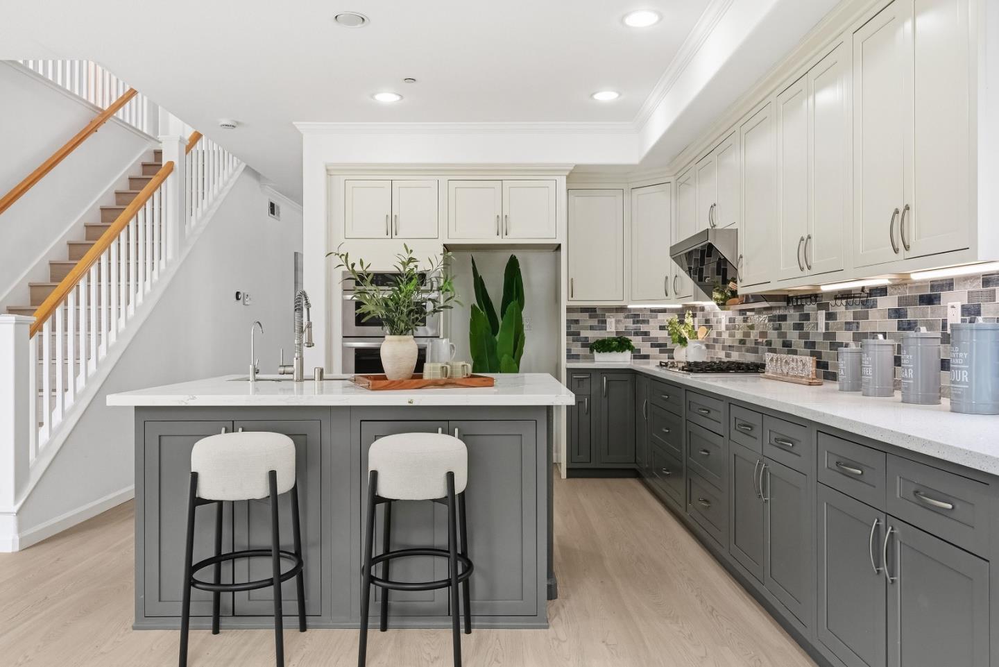 Detail Gallery Image 11 of 47 For 34306 Torrey Pine Ln, Union City,  CA 94587 - 5 Beds | 3/1 Baths