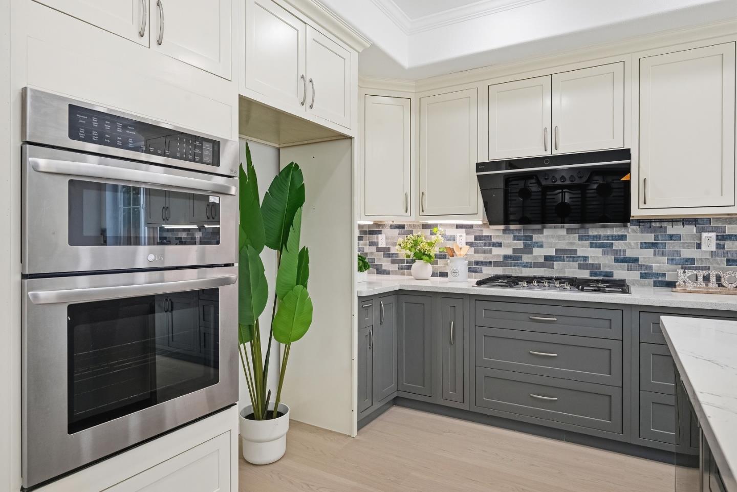 Detail Gallery Image 12 of 47 For 34306 Torrey Pine Ln, Union City,  CA 94587 - 5 Beds | 3/1 Baths