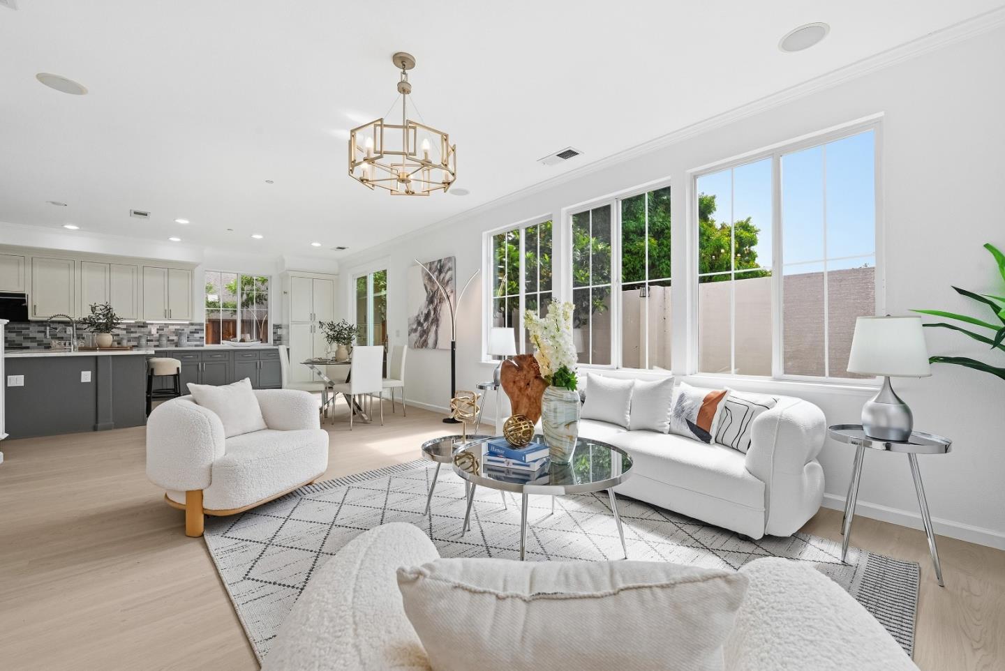 Detail Gallery Image 18 of 47 For 34306 Torrey Pine Ln, Union City,  CA 94587 - 5 Beds | 3/1 Baths