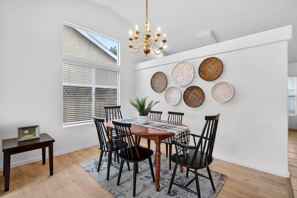 Detail Gallery Image 11 of 36 For 2430 Valley View Rd, Hollister,  CA 95023 - 4 Beds | 2 Baths