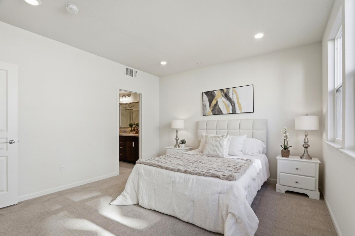 Detail Gallery Image 15 of 39 For 637 Clover, Milpitas,  CA 95035 - 2 Beds | 2 Baths