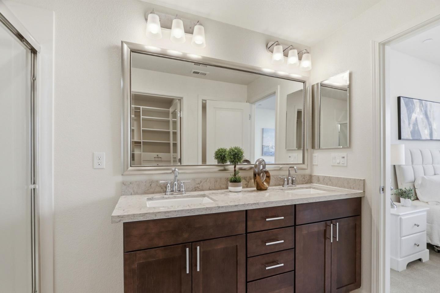 Detail Gallery Image 23 of 39 For 637 Clover, Milpitas,  CA 95035 - 2 Beds | 2 Baths