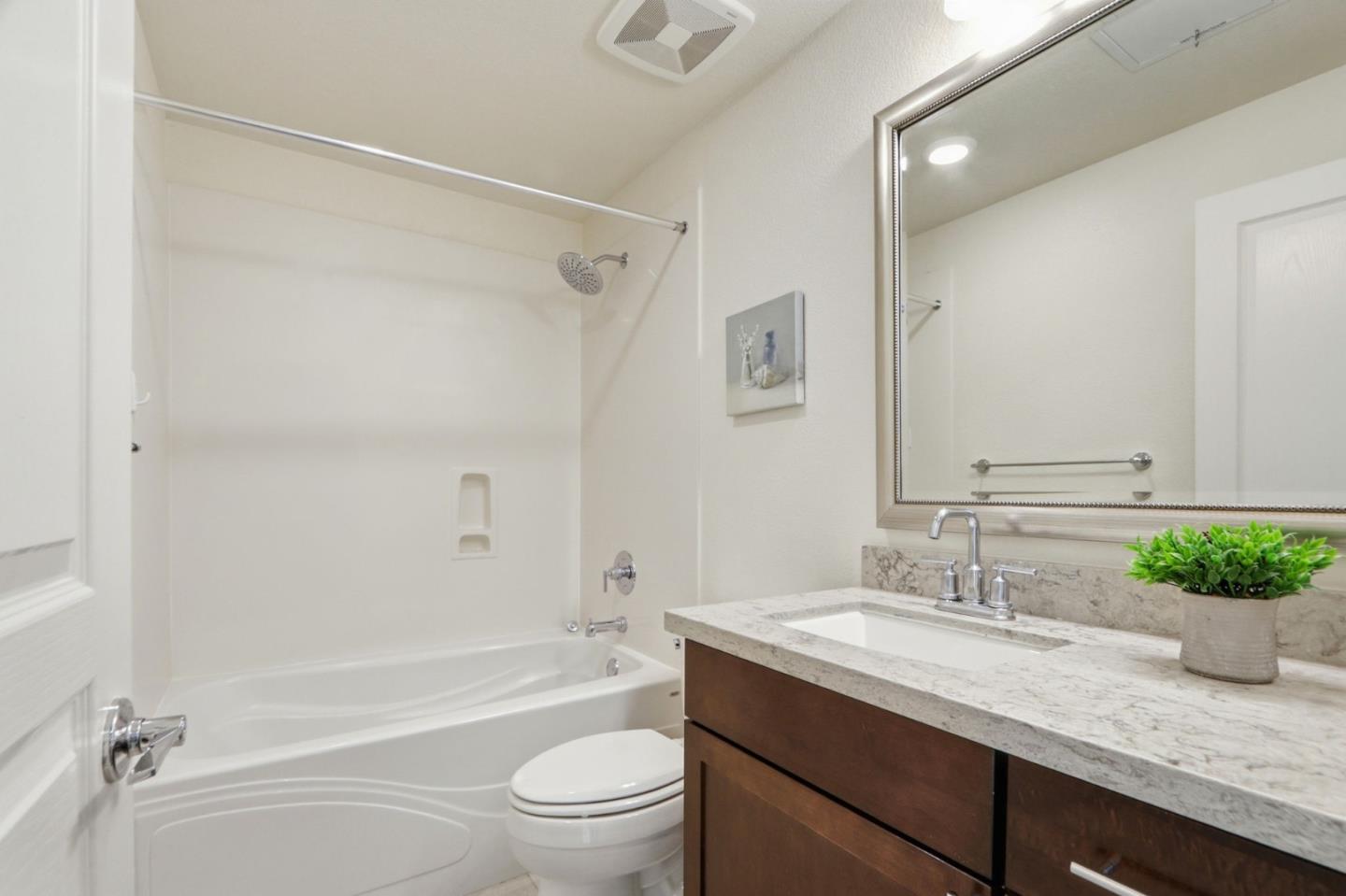 Detail Gallery Image 24 of 39 For 637 Clover, Milpitas,  CA 95035 - 2 Beds | 2 Baths