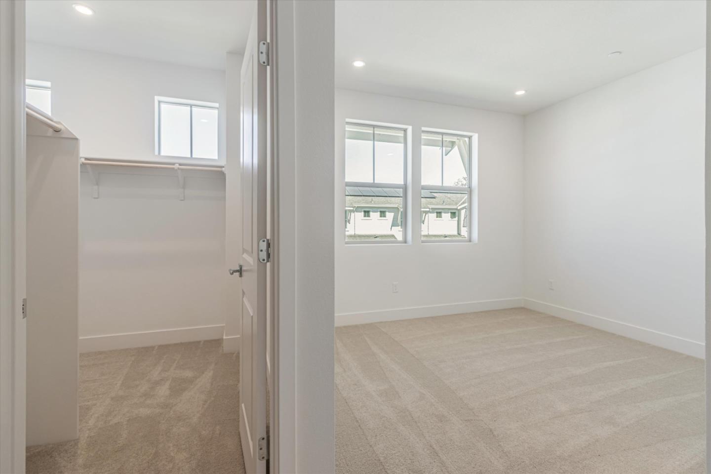 Detail Gallery Image 9 of 24 For 132 Oak Cir, Walnut Creek,  CA 94597 - 3 Beds | 3/1 Baths