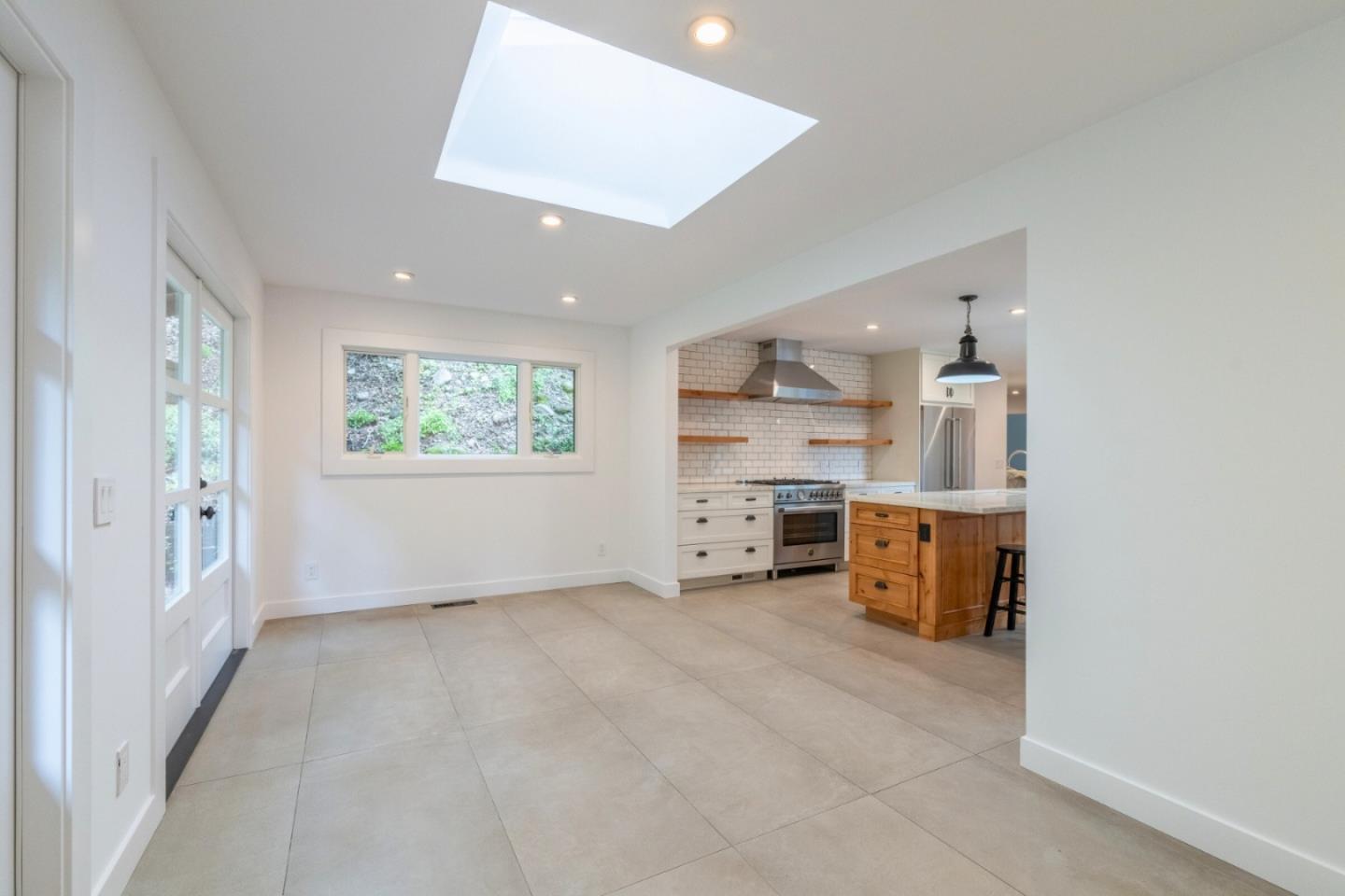 Detail Gallery Image 9 of 22 For 11 Scarlett Rd, Carmel Valley,  CA 93924 - 4 Beds | 3 Baths