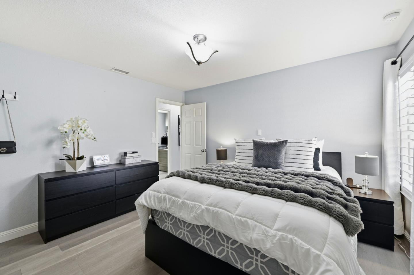 Detail Gallery Image 17 of 29 For 261 Arbor Valley Dr, San Jose,  CA 95119 - 3 Beds | 1 Baths