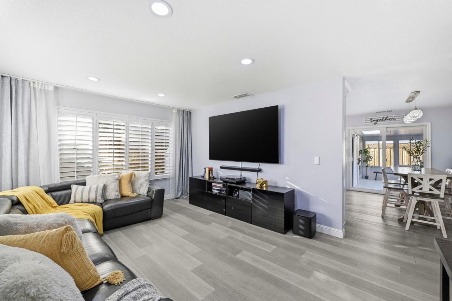 Detail Gallery Image 6 of 29 For 261 Arbor Valley Dr, San Jose,  CA 95119 - 3 Beds | 1 Baths