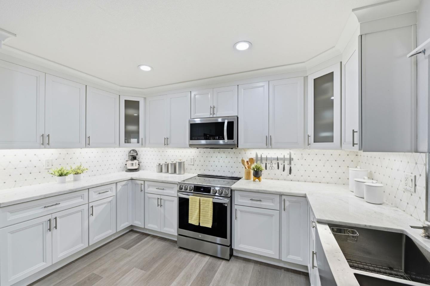 Detail Gallery Image 9 of 29 For 261 Arbor Valley Dr, San Jose,  CA 95119 - 3 Beds | 1 Baths