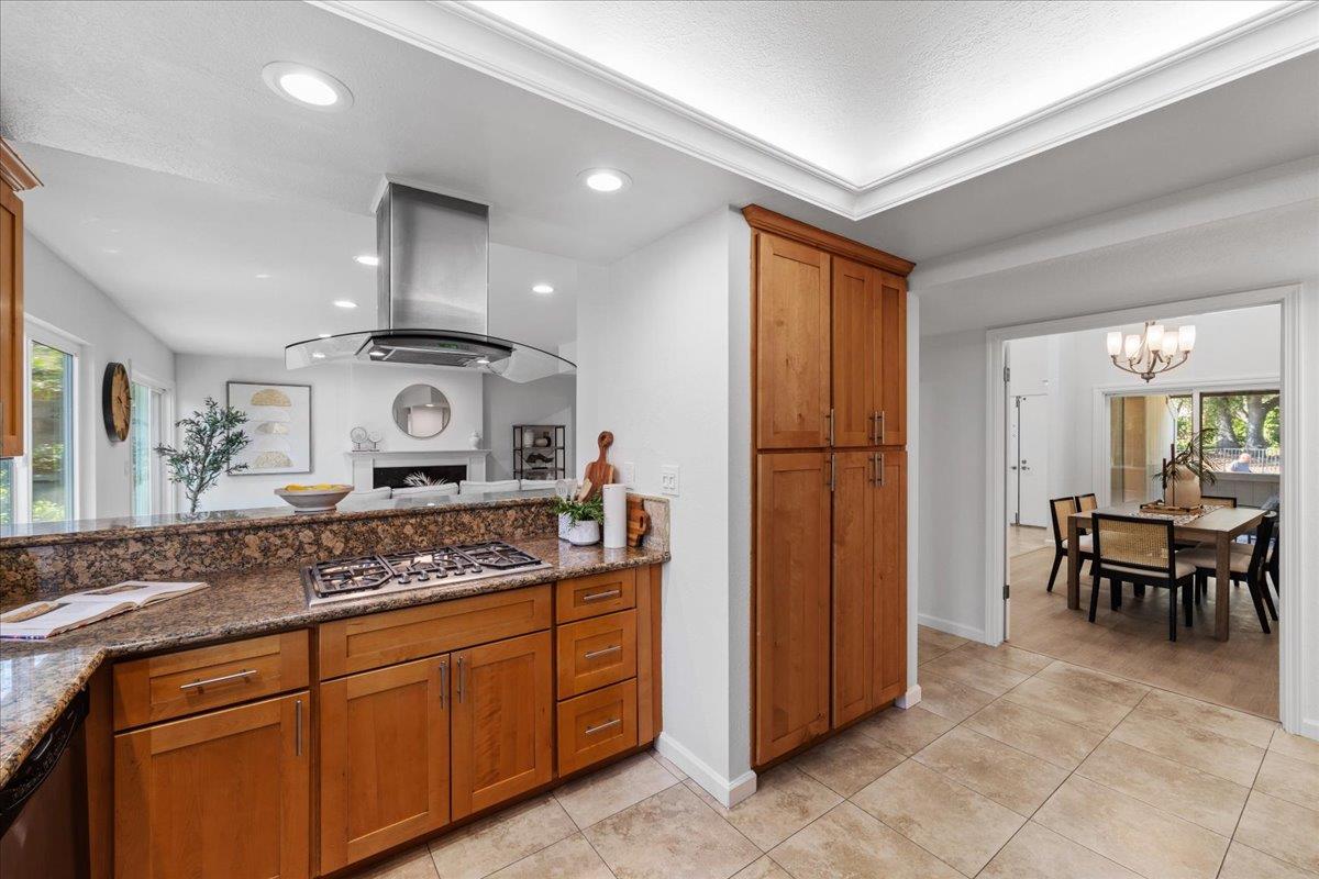 Detail Gallery Image 19 of 49 For 7760 Orogrande Pl, Cupertino,  CA 95014 - 5 Beds | 3 Baths