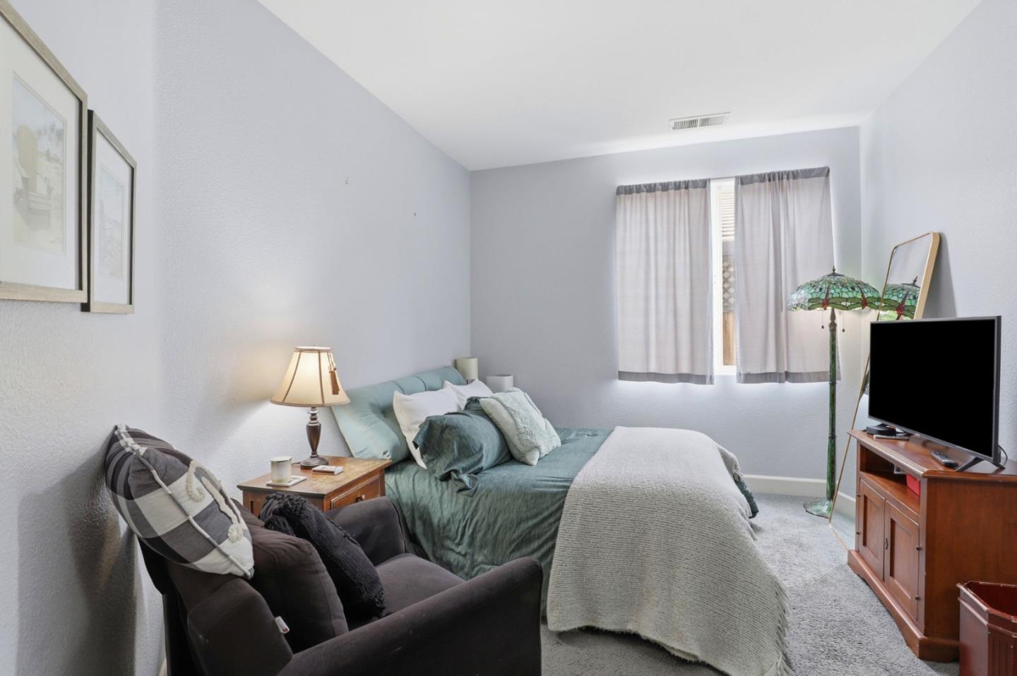 Detail Gallery Image 19 of 40 For 1510 Dovetail Way, Gilroy,  CA 95020 - 5 Beds | 3 Baths