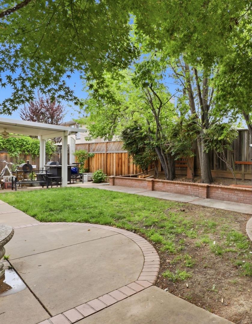 Detail Gallery Image 31 of 40 For 1510 Dovetail Way, Gilroy,  CA 95020 - 5 Beds | 3 Baths