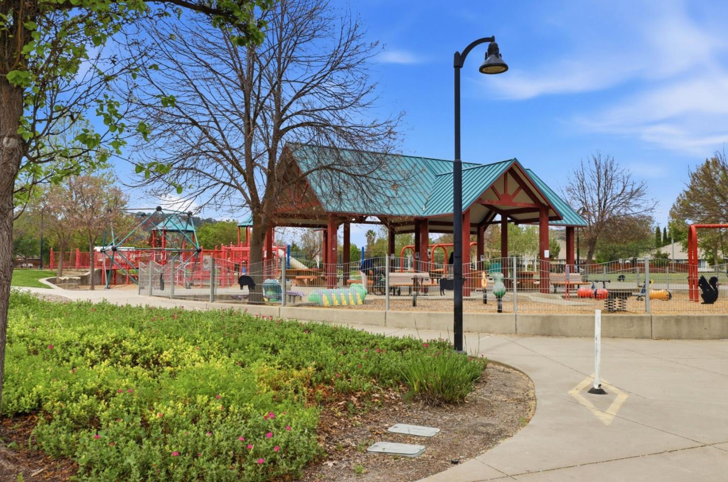 Detail Gallery Image 36 of 40 For 1510 Dovetail Way, Gilroy,  CA 95020 - 5 Beds | 3 Baths