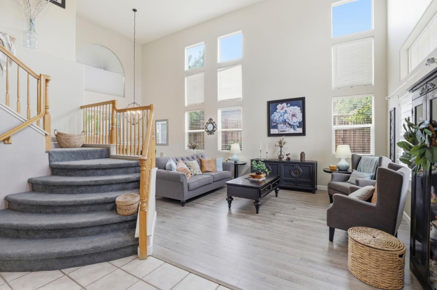 Detail Gallery Image 6 of 40 For 1510 Dovetail Way, Gilroy,  CA 95020 - 5 Beds | 3 Baths